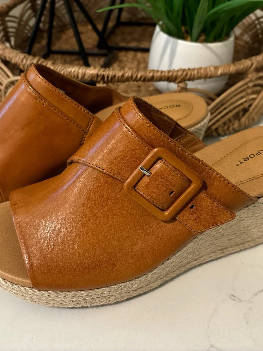 Rockport Lyla Buckle Slide Leather Wedge Sandal Woven Heel Cognac Women Size 9